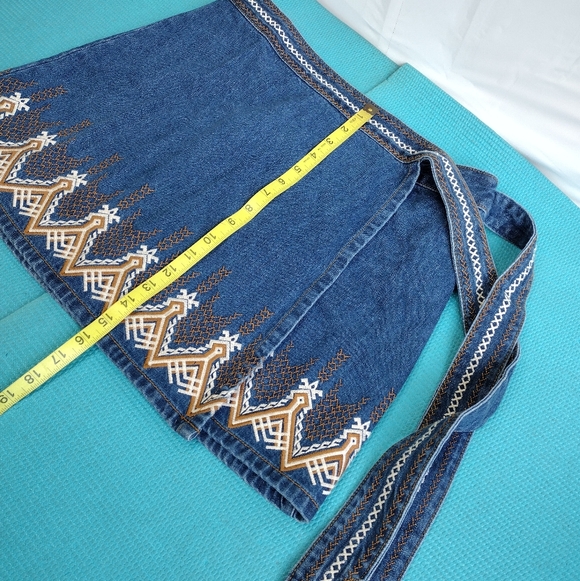 Free People Denim Wrap Tie Skirt Aztec Boho Embroidery Hendrix - Sz 10 - Picture 6 of 14
